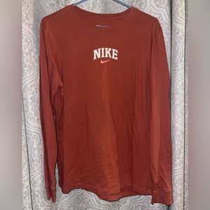 Women’s Nike long sleeve shirt